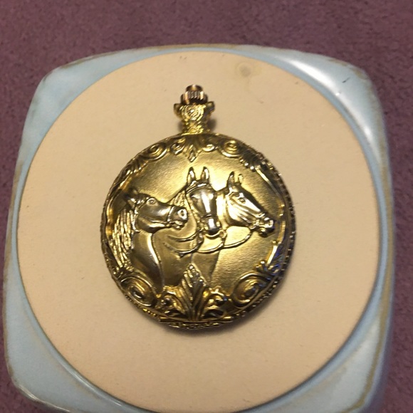 Watch - Picture 3 of 4